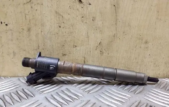 Volvo S60 Fuel injector 31303238 0445116046