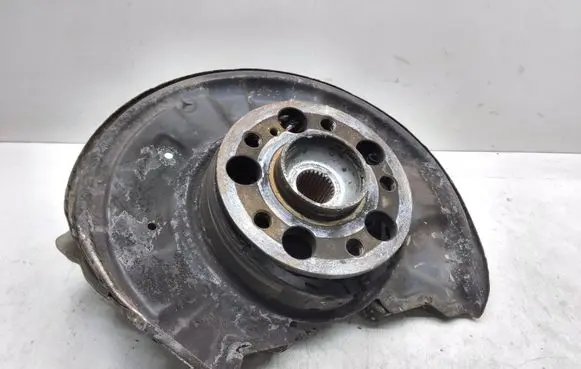 Mercedes-Benz C W204 Rear wheel hub spindle/knuckle 