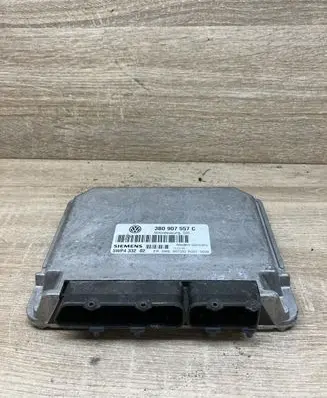 Volkswagen PASSAT B5 Engine control unit/module 3B0907557C 5WP433202