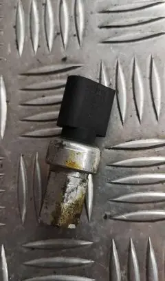Air conditioning (A/C) pressure sensor