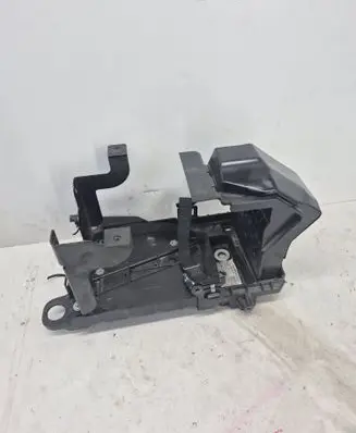 Volvo XC40 Battery tray 32348533 32348534 32132861