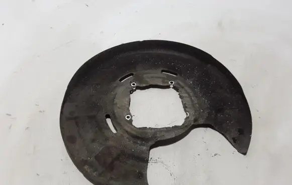 BMW 5 F10 F11 Rear brake disc plate dust cover 6778253