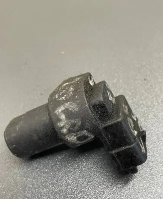 KIA Carens I Camshaft position sensor 3930027000