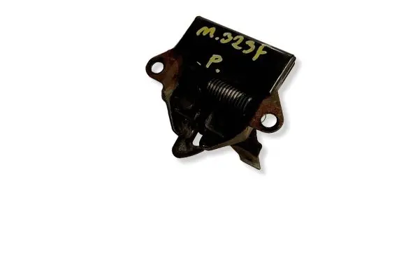 Mazda 323 Tailgate window lock/catch/latch 323F