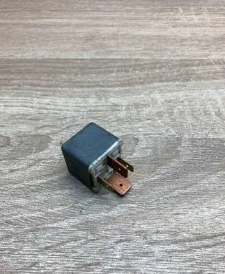 Volkswagen PASSAT B3 Other relay 191937503