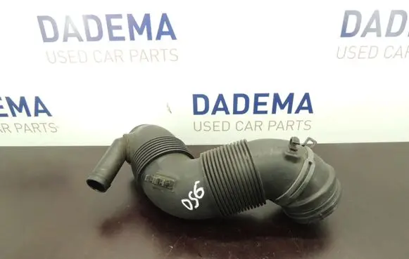 Skoda Superb B6 (3T) Turbo air intake inlet pipe/hose 3L0129654M 446196604 DS6