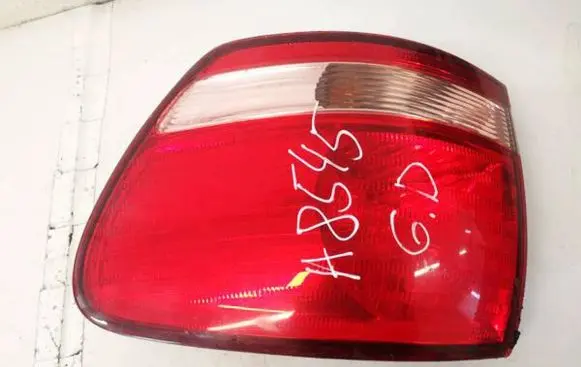 Toyota Avensis Verso Rear/tail lights