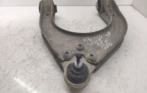 Mercedes-Benz CLS C219 Front lower control arm/wishbone