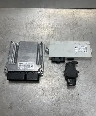 BMW 5 E60 E61 Engine ECU kit and lock set 7796678