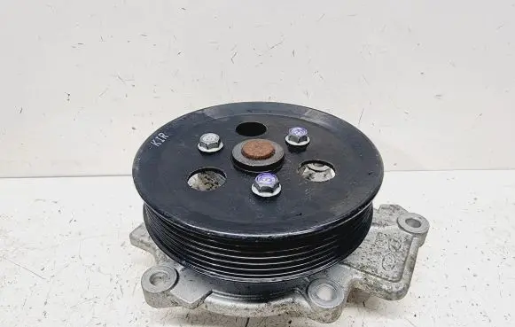 Hyundai Tucson TL Water pump 251002F700 251002F800