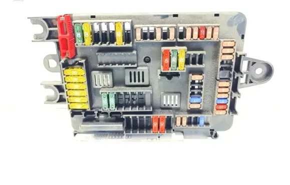 BMW 1 F20 F21 Fuse module 9228158