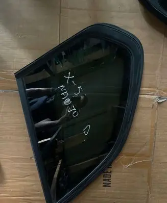 BMW X5 F15 Rear side window