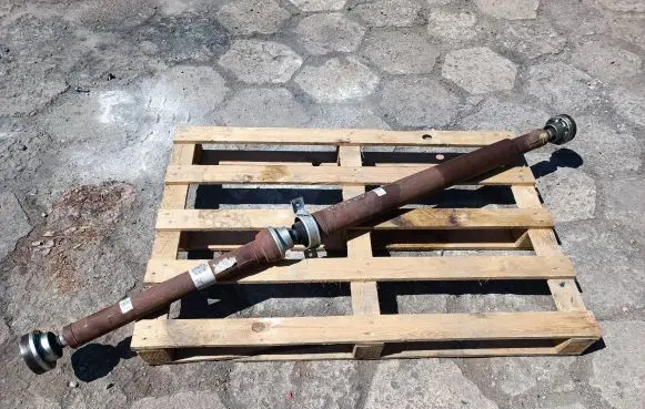 Dodge Durango Rear driveshaft/prop shaft 52123731