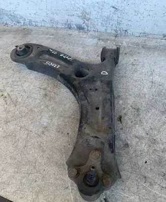 Volkswagen Jetta VI Front lower control arm/wishbone