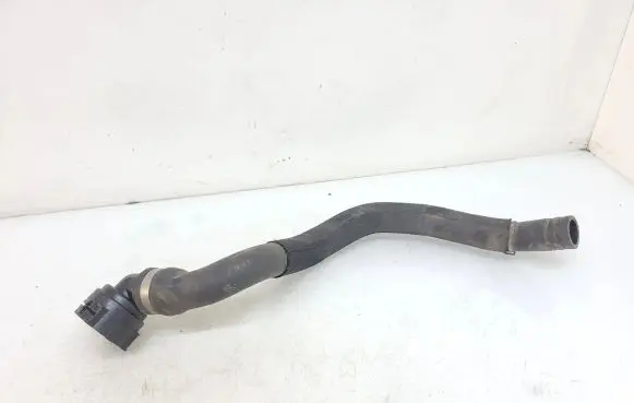 Volvo V40 Engine coolant pipe/hose 31319509