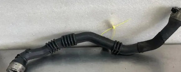 Renault Clio IV Coolant pipe/hose 