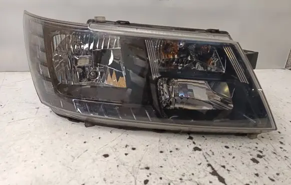 Fiat Freemont Headlight/headlamp 68227072AA