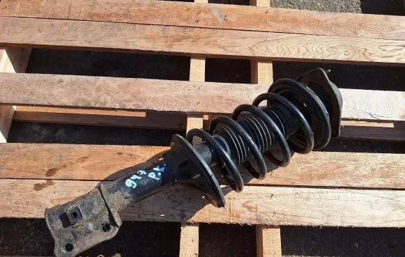 Hyundai Accent Front shock absorber with coil spring