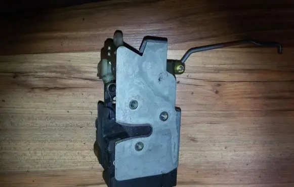 Fiat Bravo - Brava Front door lock