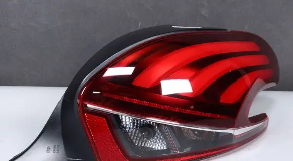 Peugeot 208 Rear/tail lights 9826601180