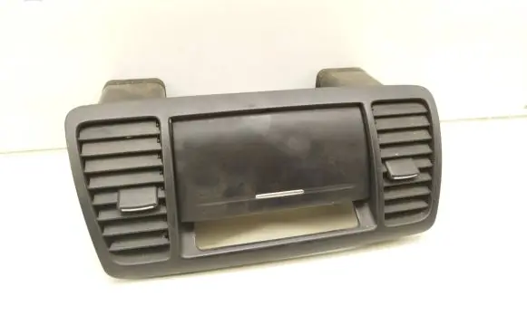 Subaru Legacy Glove box central console 