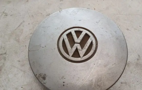 Volkswagen Golf III Original wheel cap 1H0601149H