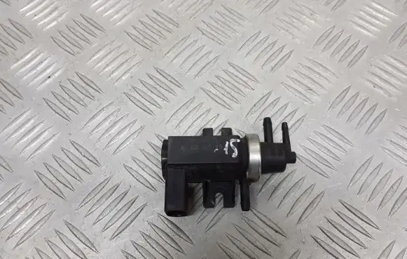 Volkswagen Sharan Valve vacuum 1J0906627