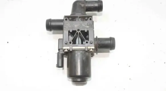 Land Rover Range Rover Evoque L551 Coolant heater J9D318495AA