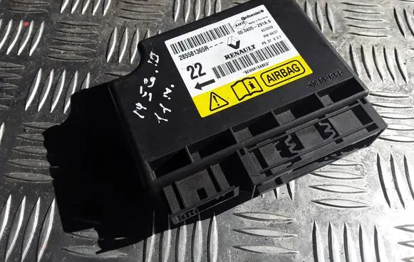 Renault Megane III Airbag control unit/module 285581365
