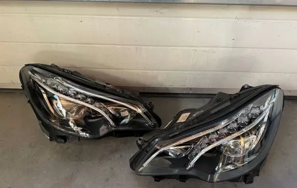 Mercedes-Benz E C207 W207 Headlights/headlamps set 