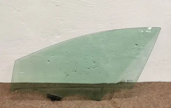 Hyundai i40 Front door window glass four-door