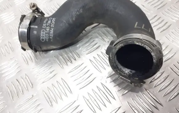 Audi A8 S8 D3 4E Engine coolant pipe/hose 4E0145738D