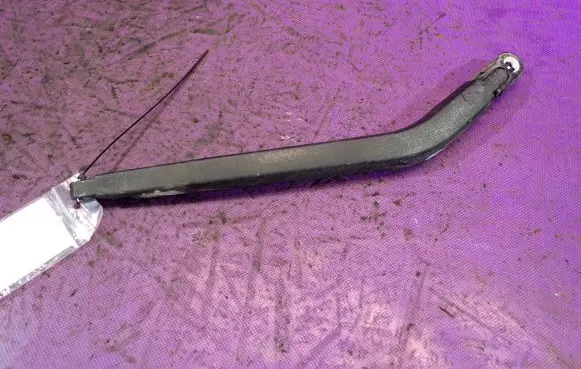 Hyundai i20 (GB IB) Rear wiper blade arm