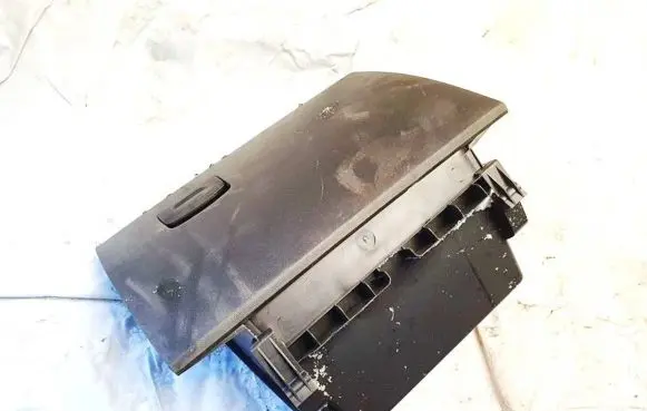 Renault Kadjar Glove box 682526225r