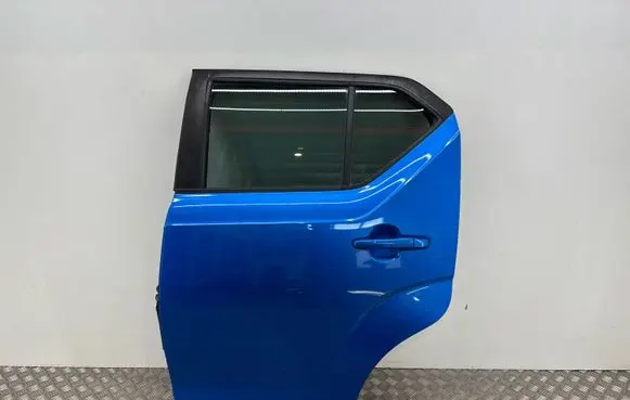 Suzuki Ignis Rear door 