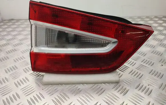 Ford Galaxy Tailgate rear/tail lights 6M2113A603EB