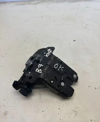 Audi A4 S4 B7 8E 8H Tailgate/trunk/boot lock/catch/latch 8P4827505C