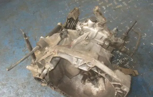 Fiat Punto (176) Manual 6 speed gearbox 