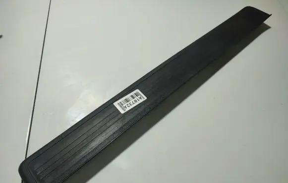 Honda CR-V Front sill trim cover 84252SWAA 84252SWA-A