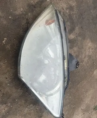 Ford Focus Headlight/headlamp