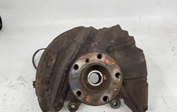 BMW X5 E53 Front wheel hub