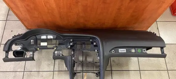 Audi A6 S6 C6 4F Dashboard