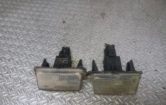Toyota Yaris Number plate light