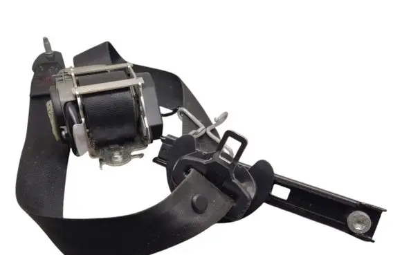 Citroen DS5 Front seatbelt 98028118XX 9673459180