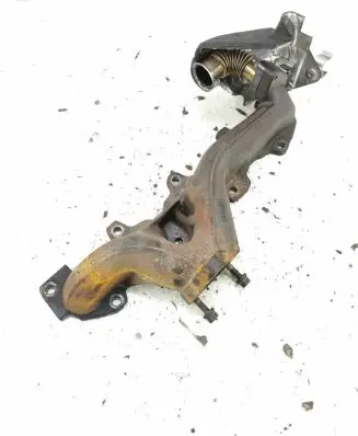 Ford Kuga I Exhaust manifold