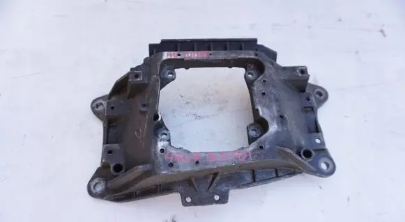 Audi A7 S7 4G Gearbox mounting bracket 4G0399263J