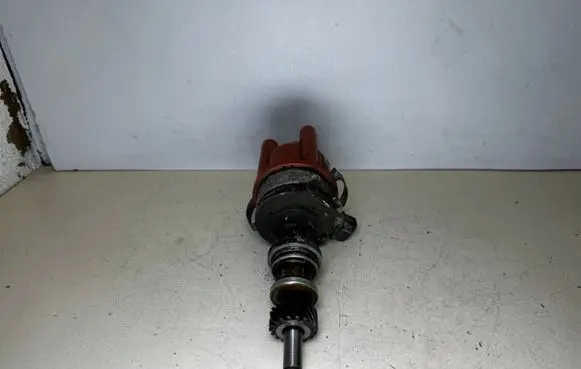 Ford Sierra Spark distributor 85HF12100DA 0237520009