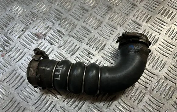 Audi A4 S4 B7 8E 8H Intercooler hose/pipe 8E0145738D