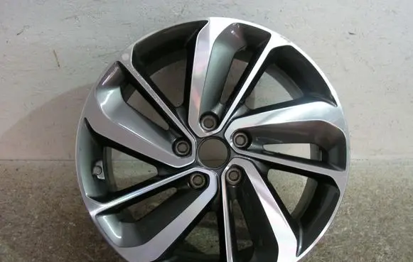 KIA Stonic R18 alloy rim 