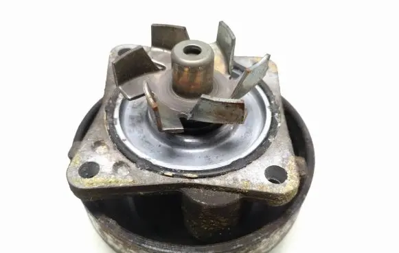Mitsubishi Lancer VIII Water pump MN176741